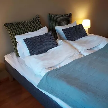 Cosy Two In With Free Parking